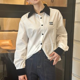 [홍콩명품,MIU MIU] 미우미우 25SS 로고 자수 여성 남방 셔츠 (2컬러), BM21821, COCO, 레플리카의류,미러급사이트