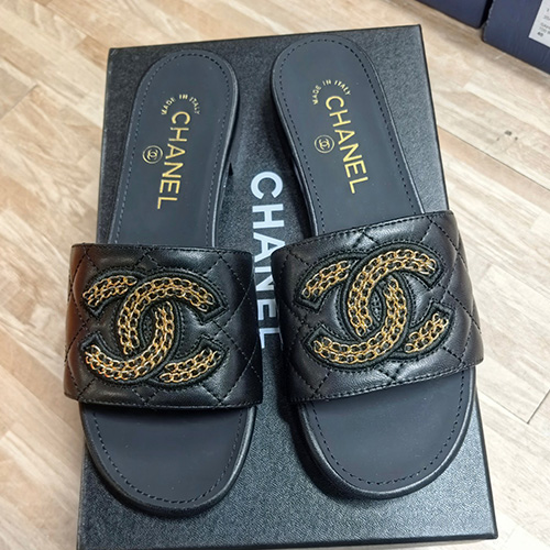 [홍콩명품.CHANEL] 샤넬 25SS 로고 여성 레더 가죽 샌들 슬리퍼 (블랙), SE5407, ALW, 명품스니커즈,운동화,구두,로퍼,하이탑,신발