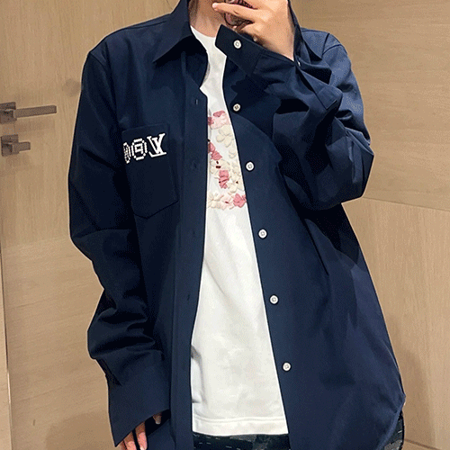 [홍콩명품.LOUIS VUITTON] 루이비통 25SS 로고 그래픽 남방 셔츠 (네이비), BM21868, KB, 레플리카의류,미러급사이트