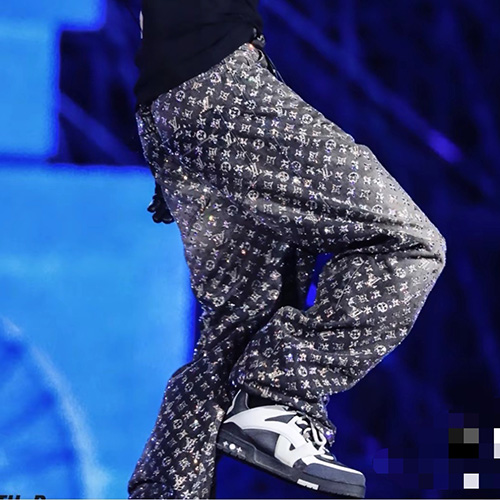 [홍콩명품.LOUIS VUITTON] 루이비통 25SS 로고 모노그램 데님 팬츠 진 청바지 (블랙), BM21885, KB, 레플리카의류,미러급사이트