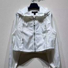 [홍콩명품.LOUIS VUITTON] 루이비통 25SS 로고 여성 모노그램 쇼트 후드 바람막이 자켓 (2컬러), BM21924, KB, 레플리카의류,미러급사이트