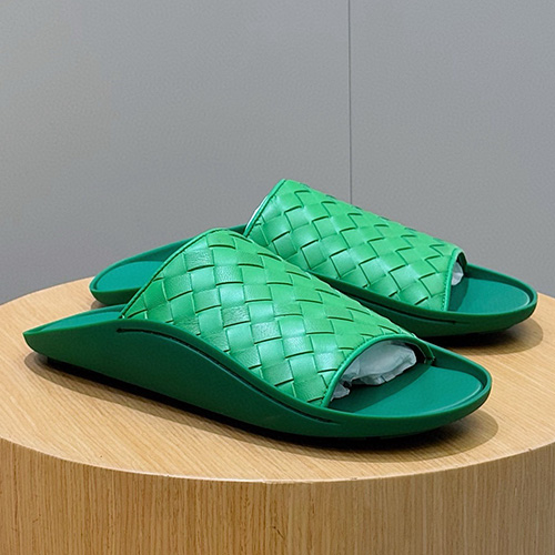 [홍콩명품.BOTTEGA VENETA] 보테가베네타 25SS 로고 인트레치아토 레더 가죽 슬리퍼 (그린), SE5428, S3, 명품스니커즈,운동화,구두,로퍼,하이탑,신발