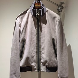 [홍콩명품.TOM FORD] 톰포드 25SS 로고 레더 가죽 봄버 자켓 (그레이), BM22074, TOM, 레플리카의류,미러급사이트