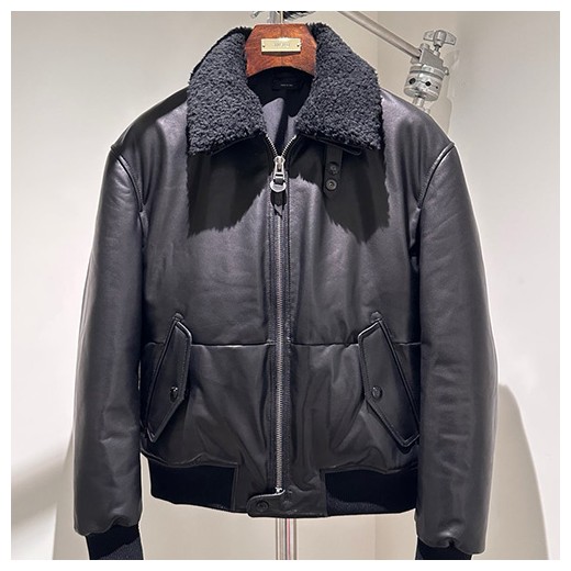 [홍콩명품.TOM FORD] 톰포드 25SS 로고 레더 가죽 시어링 봄버 자켓 (블랙), BM22082, TOM, 레플리카의류,미러급사이트