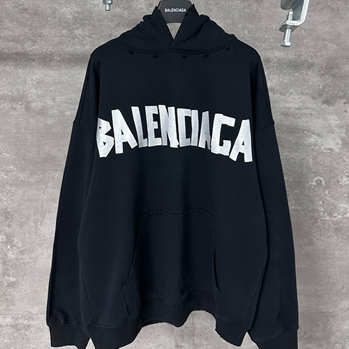 [홍콩명품.BALENCIAGA] 발렌시아가 25SS 로고 테이핑 후드 티셔츠 (블랙), BM22092, KK, 레플리카의류,미러급사이트