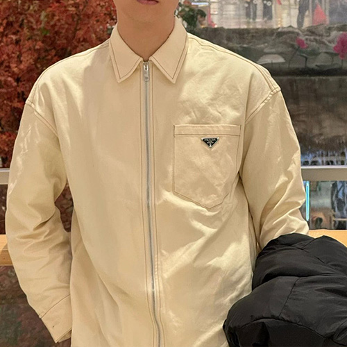 [홍콩명품,PRADA] 프라다 25SS 삼각로고 데님 카라 집업 자켓 (아이보리), BM22128, JL, 레플리카의류,미러급사이트
