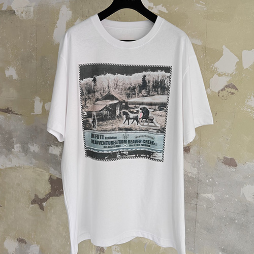 [홍콩명품.Chrome Hearts] 크롬하츠 25SS 로고 그래픽 프린트 반팔 티셔츠 (화이트), BM22140, JL, 레플리카의류,미러급사이트