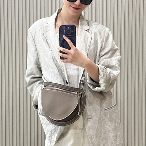 [홍콩명품.Hermes] 에르메스 25SS 로고 Coures Petie 크로스백 (2컬러), BGM5132, H3, 홍콩명품가방,명품쇼핑몰,크로스백,핸드백,구매대행