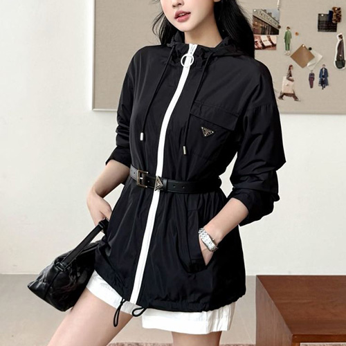 [홍콩명품,PRADA] 프라다 25SS 삼각로고 여성 후드 바람막이 자켓 (블랙), BM22521, MC, 레플리카의류,미러급사이트