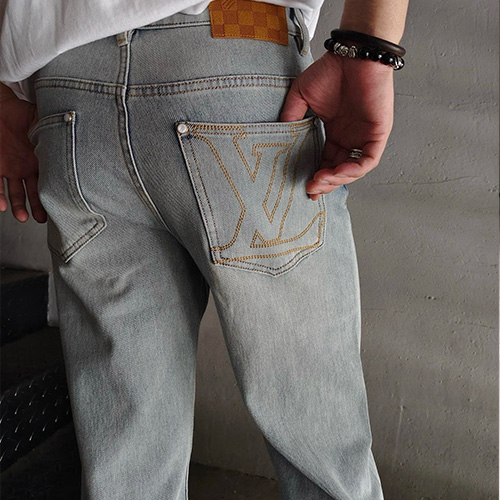 [홍콩명품.LOUIS VUITTON] 루이비통 25SS 로고 오버핏 데님 팬츠 진 청바지 (연청), BM22561, KB, 레플리카의류,미러급사이트