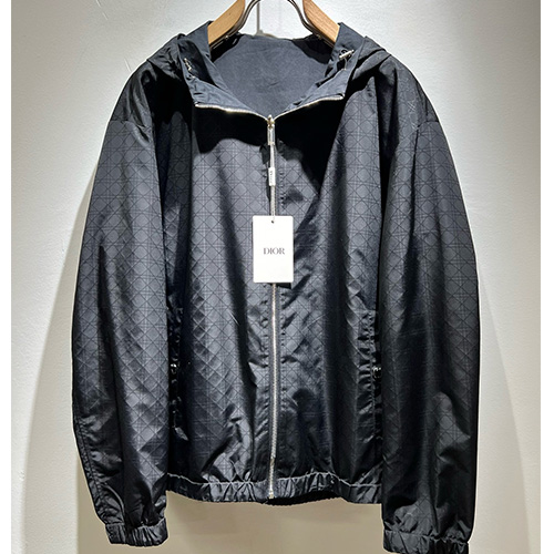 [홍콩명품,Christian Dior] 디올 25SS 로고 패턴 후드 바람막이 자켓 (블랙), BM22635, KSM, 레플리카의류,미러급사이트