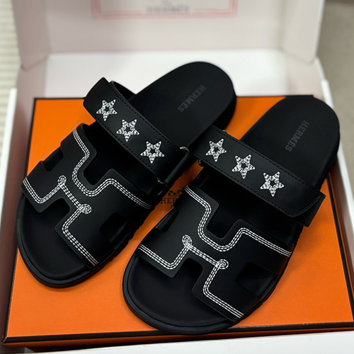 [홍콩명품.Hermes] 에르메스 25SS 로고 레더 가죽 샌들 슬리퍼 (블랙), SE5625, 명품스니커즈,운동화,구두,로퍼,하이탑,신발