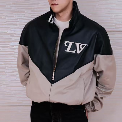 [홍콩명품.LOUIS VUITTON] 루이비통 25SS 로고 터틀넥 레더 가죽 레이어드 봄버 자켓 1AIJX1, BM23161, JL, 레플리카의류,미러급사이트