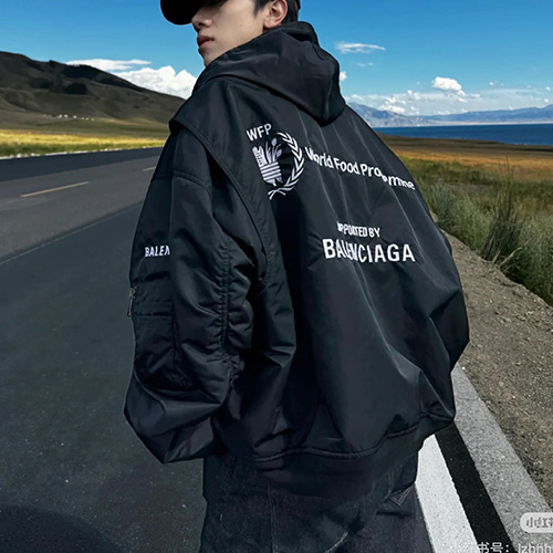 [홍콩명품.BALENCIAGA] 발렌시아가 25SS 로고 자수 솜패딩 후드 봄버 자켓 (블랙), BM23341, KB, 레플리카의류,미러급사이트