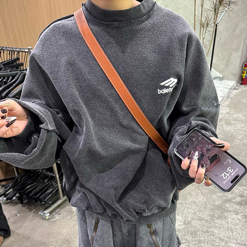 [홍콩명품.BALENCIAGA] 발렌시아가 25SS 로고 스포티 자수 리버서블 워싱 맨투맨 티셔츠 (네이비), BM23429, KB, 레플리카의류,미러급사이트