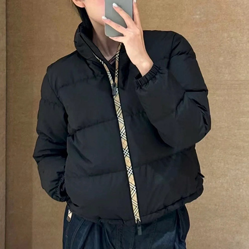 [홍콩명품.Burberry] 버버리 25SS 로고 여성 후드 다운 패딩 자켓 (블랙), BM24023, MC, 레플리카의류,미러급사이트