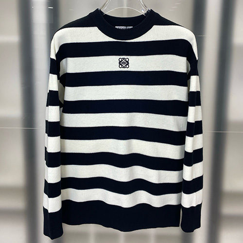 [홍콩명품.LOEWE] 로에베 25SS 로고 스트라이프 니트 스웨터 (블랙-화이트), BM24175, HH, 레플리카의류,미러급사이트