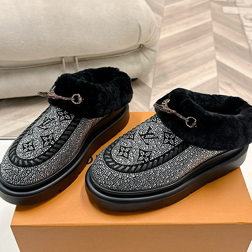 [홍콩명품.LOUIS VUITTON] 루이비통 25SS 로고 여성 시어링 레더 가죽 뮬 슬리퍼 (3컬러), SE5988, GHS, 명품스니커즈,운동화,구두,로퍼,하이탑,신발