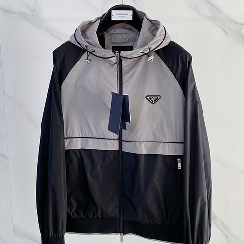 [홍콩명품,PRADA] 프라다 26SS 삼각로고 후드 바람막이 자켓 (그레이-블랙), BM24695, 레플리카의류,미러급사이트