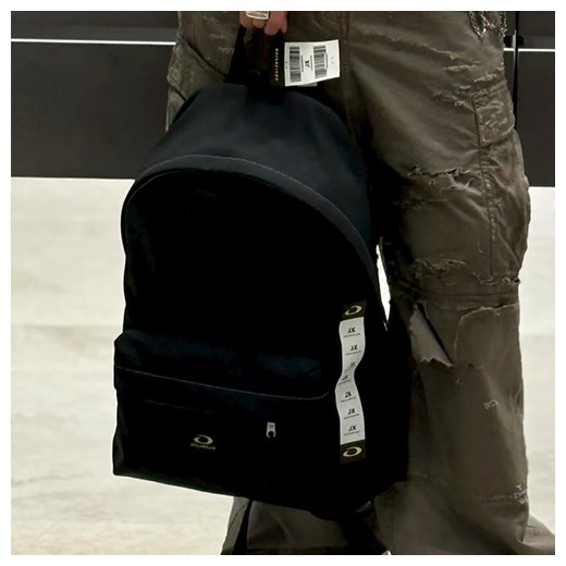 [홍콩명품.BALENCIAGA] 발렌시아가 26SS 로고 Explorer 백팩 (블랙), BGM5687, BUBU, 홍콩명품가방,명품쇼핑몰,크로스백,핸드백,구매대행