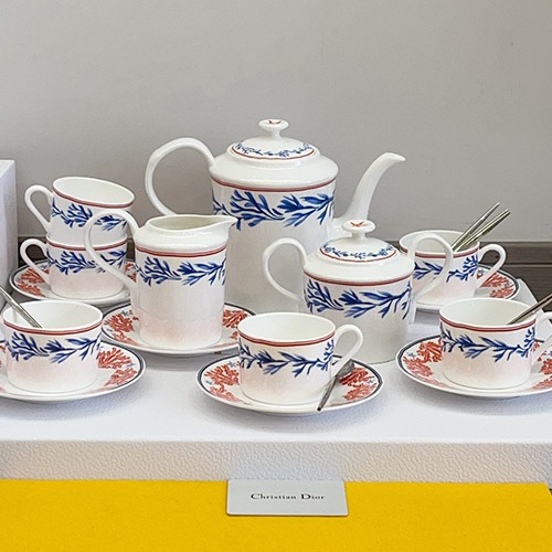 디올 로고 선물용 도자기 티포트 티컵 커피컵 세트 (15pcs) 26SS